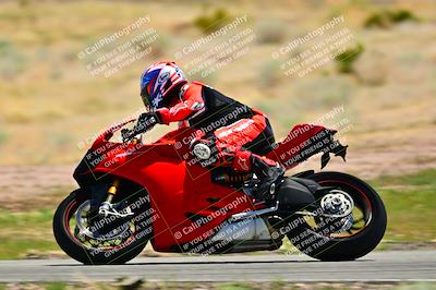 media/Apr-13-2025-TrackXperience (Sun) [[fb1ef998a6]]/Level 2 (Intermediate)/Turn 2 (Session 5)/